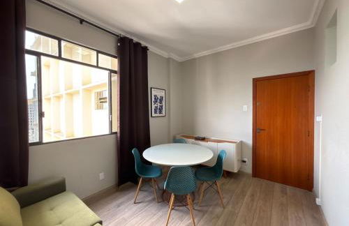 Apartamento Belo Horizonte 2 quartos Ed Maleta, Mercado Central, Feira Hippie, Praça da Liberdade e Parque Municipal - Foto 11