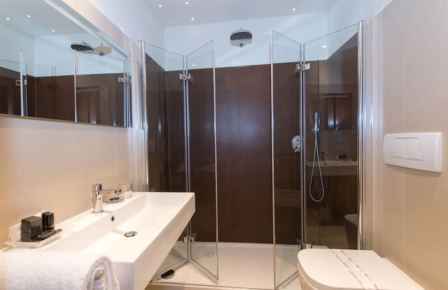 Locanda Leon Bianco on the Grand Canal - Photo 38