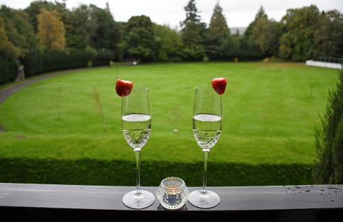 Gleneagles Luxury Apartment - Photo 2