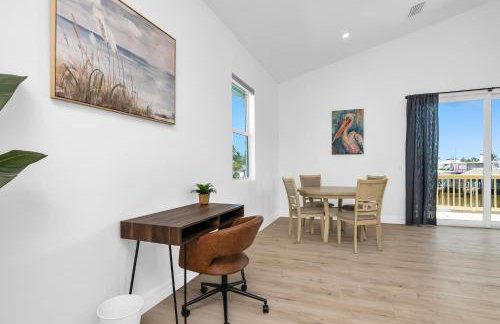 Harbor Place Boathouse BRAND NEW - Foto 12