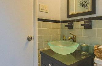 Spacious 4BR with Pool Near DC and Old Town Alexandria - Rutland - Foto 32