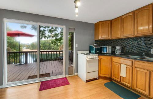 Lakefront Home Dock Covered Deck Fire Pit Dogs OK - Foto 24