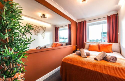 Hot Tube&Private Driveway&11 Guests Family&Contractors Bedford - Foto 49