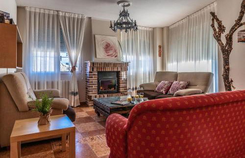 Entreacebedas rural&vacaciones, alojamientos con jardín PRIVADO, barbacoa y chimeneas - Foto 19