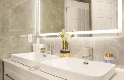 The Mod Pad! 15 minute from Airport, Free Parking! - Foto 15