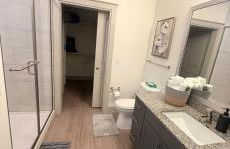 Cozy Luxury Modern Apartment movie couches - Foto 15