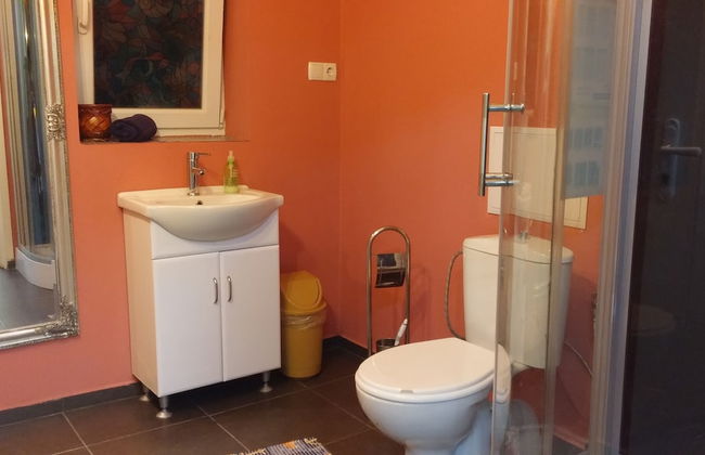 Galeria In The Garden - Photo 36