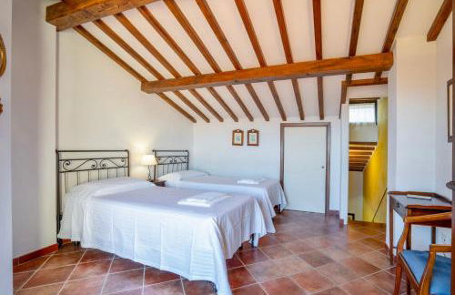 ISA-Holiday-Home with swimming-pool in San Gimignano, apartments with air conditioning and private outdoor area - Foto 46
