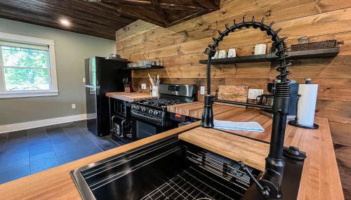 Modern Industrial Farmhouse - The Wayback - Foto 5, stove