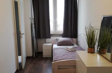 Zentral gelegenes Zwei-Zimmer Apartment mit Skylineblick - Photo 10