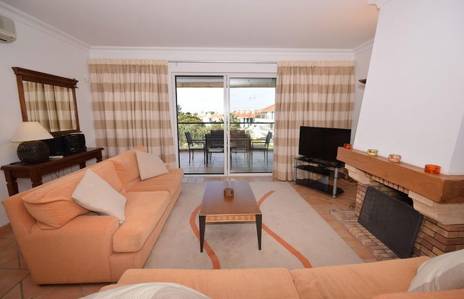 Sunny Balcony Apartment and Pool - Foto 16