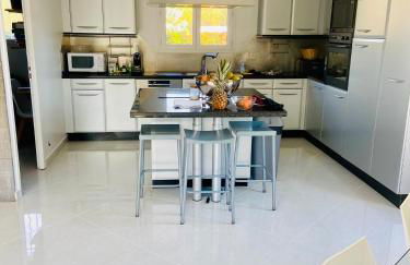 Villa privée Riviera , piscine & vue Sainte-Baume - Photo 12