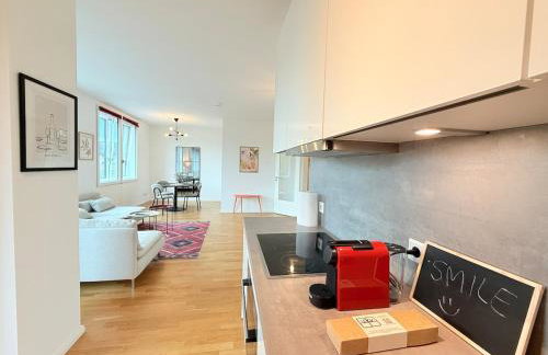 New-three room-Entire Apartment with two Balconies & Garage, Central-Fast Access to City Center - Barmbek -Stadtpark - Foto 40