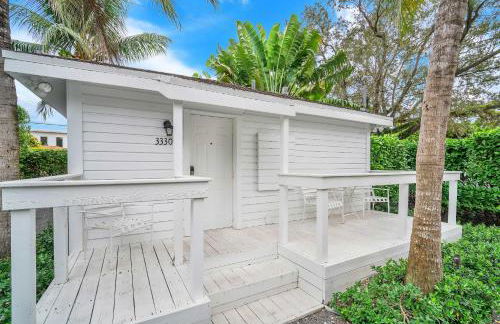 Renovated Grove Bungalow -near Coconut Grove - Foto 1