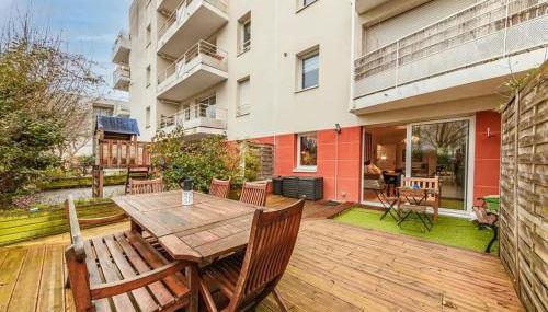 Le Saint Cyr - bel appartement, parking & terrasse - Foto 5, Garden