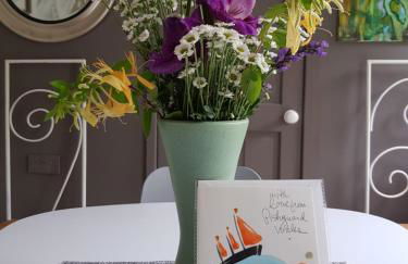 An Artist's Cottage - Photo 33