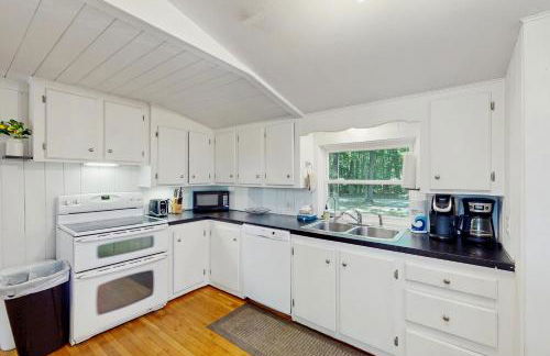 The Retreat at Little Pond - Photo 9