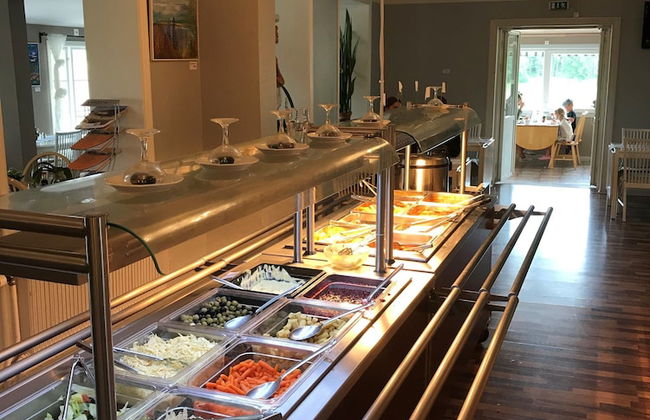 Finspångs Golfklubbs Stugby - Foto 8