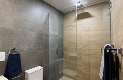 1597-9 Renovated Studio Prime UES WD in unit - Foto 30