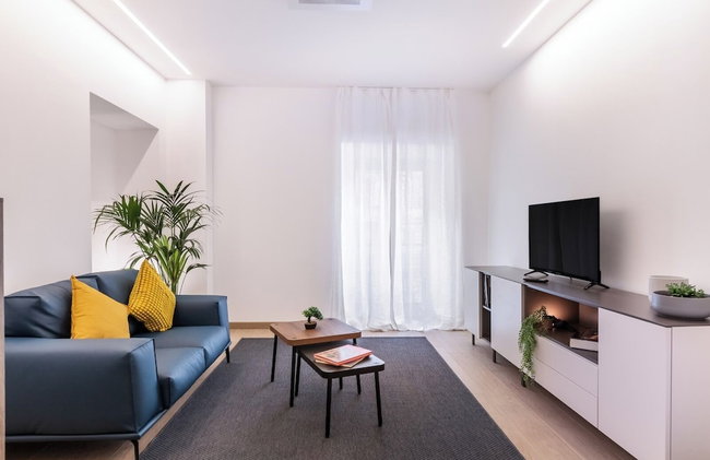JOIVY Exclusive 2-Bedroom Villa with Private Garden - 5 minutes from the Colosseum - Photo 82