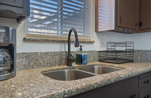 The Cozy Rustic Sequoia Wi-Fi & 2 Garage - Foto 14