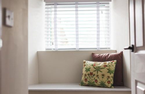 Cathys Cottage, Sun Trap Patio, Modern 3 Bed, Central, Parking - Photo 18