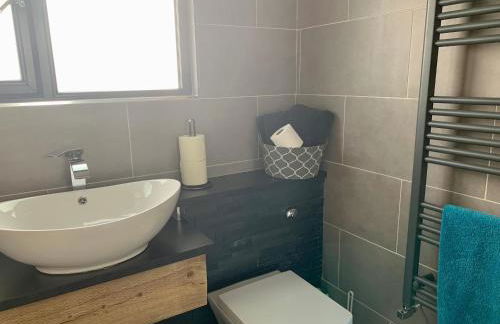 Surfers Lodge - Rest Bay, Porthcawl - Foto 39