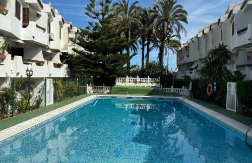Puebla de Farnals playa- Oasis Apartments - Costa de Valencia Beachside Stay - Foto 4