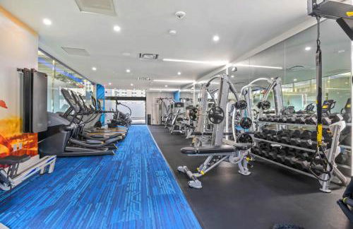 Modern Crystal City Apartment Top Amenities & Prime Location - Photo 14