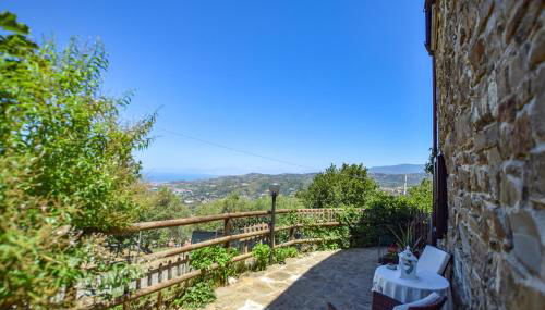 Pet Friendly Home In Laureana Cilento - Photo 4
