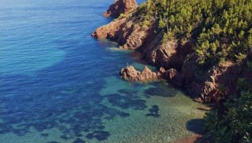 Beau 65 M2 en Front de Mer à St Raphaël - Piscine - Foto 3