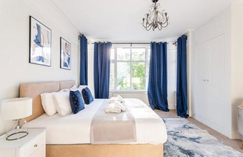 5 Bed Seaside Property with Garden , Parking and Games Room - Foto 56