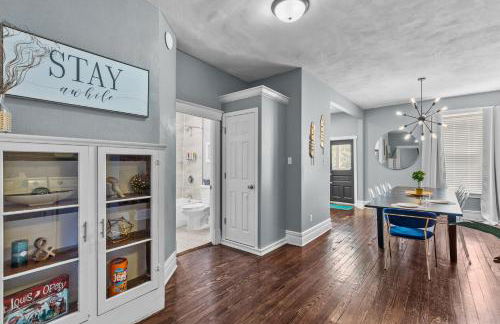 Cozy Shaw Sanctuary | JZ Vacation Rentals - Photo 4