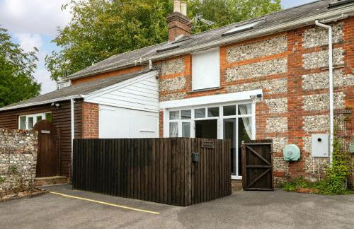 Primrose Luxury Cottage with Private Hot tub - Photo 16