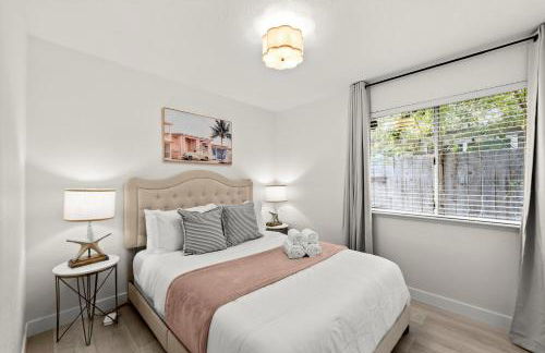 Recently Upgraded House with King Suite, quiet NBHD, Fast Wifi, and Yard - Foto 20