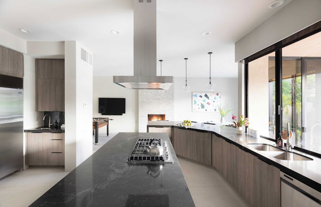 Moonshine by Avantstay Modern & Stylish Estate w/ Bar, Fire Pit & Hot Tub 5 bd - Foto 13