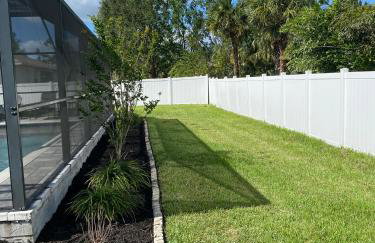 Gone Coastal! Large Heated pool home 30 min from beaches! - Foto 64