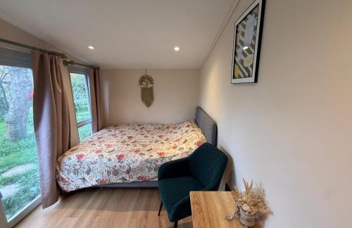 Tiny home OR Chalet - with toilet & shower room in separate outbuilding - Foto 3