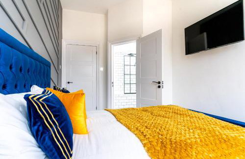 Cheerful 2 Bedroom Homely Apartment, Sleeps 4 Guest Comfy, 3x Double Bed, Parking, Free WiFi, Suitable For Business, Leisure Guest,Glasgow, Glasgow West End, Near City Centre, Perfect For Common Wealth Games 2026 - Foto 49