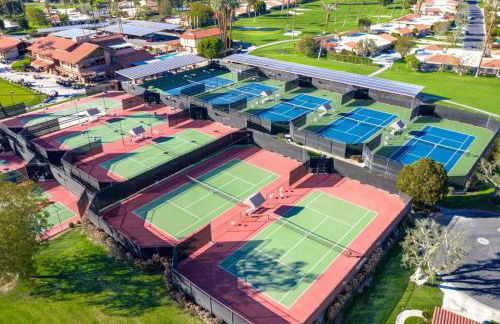 Sunrise Sanctuary Monthly Retreat with Pool - Foto 32