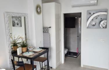 Apartamentos ZANCA CITY CENTER free luggage storage - Photo 10