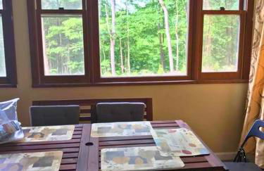 Rare River Views & Access, Cabin by Eden Islands - Foto 14