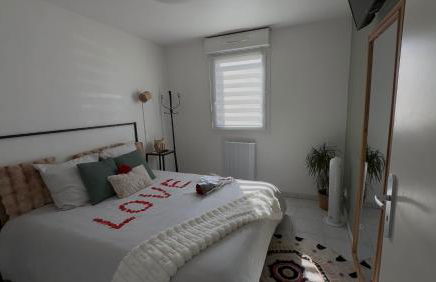 Suite Eden Spa, Appart'hôtel bien être , Patio de standing barbecue - TV XL CinéSport, Lit Q-Size, Wifi, P-Gratuit en Résidence - Foto 13