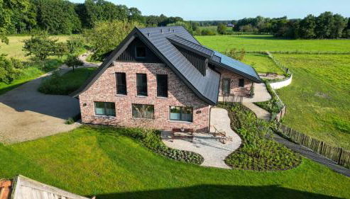 Ferienwohnung Alpakablick - inklusive Alpaka Meet & Greet an bestimmten Terminen - Foto 2, Garden, Garden view