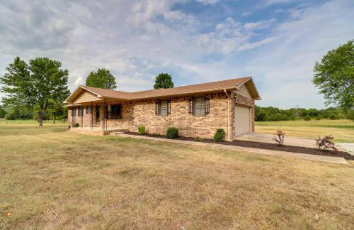 Charming Mountain Home Getaway with Gas Grill! - Foto 2