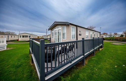 2Bed Whitley Bay Home - Free Parking, Close to beach & St Mary's Lighthouse - Photo 23