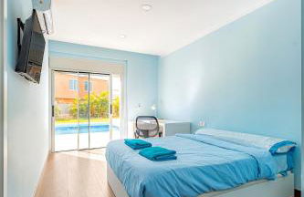 Independent villa with an immense heated pool! - Foto 21