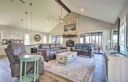 Boat Dock and Scenic Decks Lake of the Ozarks Gem - Foto 4