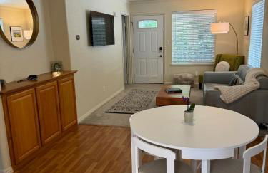 Charming Downtown Cottage - Foto 8