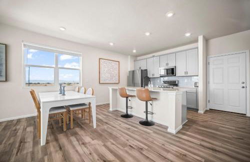 10 min to DIA, Walk to the Gaylord! - Foto 2